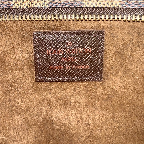 Louis Vuitton LV Damier Ebene Marais Bucket Pouch, Travel Bag, Clutch - Picture 8 of 8